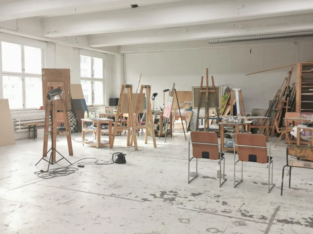 Drawing class. Photo: Virppi Sysilehto. 